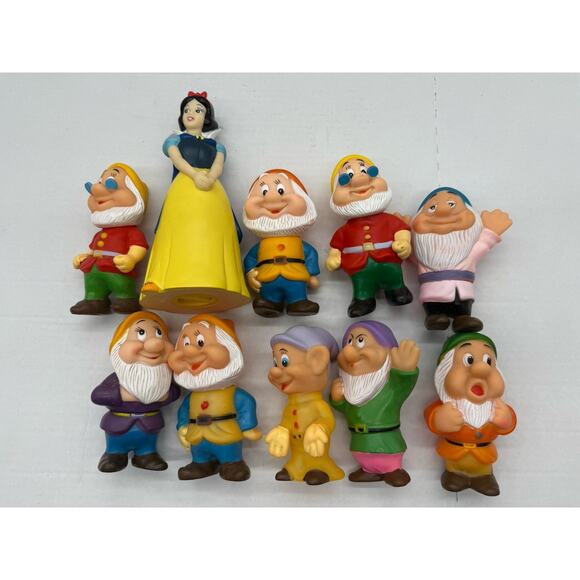 Vintage Snow White & Seven Dwarfs Vinyl Disney Figures 5" made in HONG KONG RARE - Picture 1 of 6
